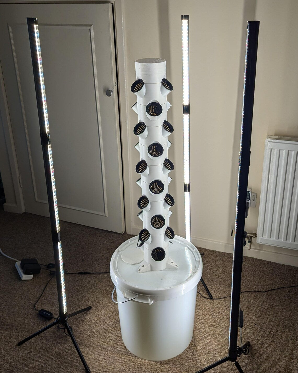 Hydroponic Tower Basic Kit - 30 Plant Capacity